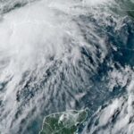Reportan tres posibles casos de cólera tras inundaciones en Tula