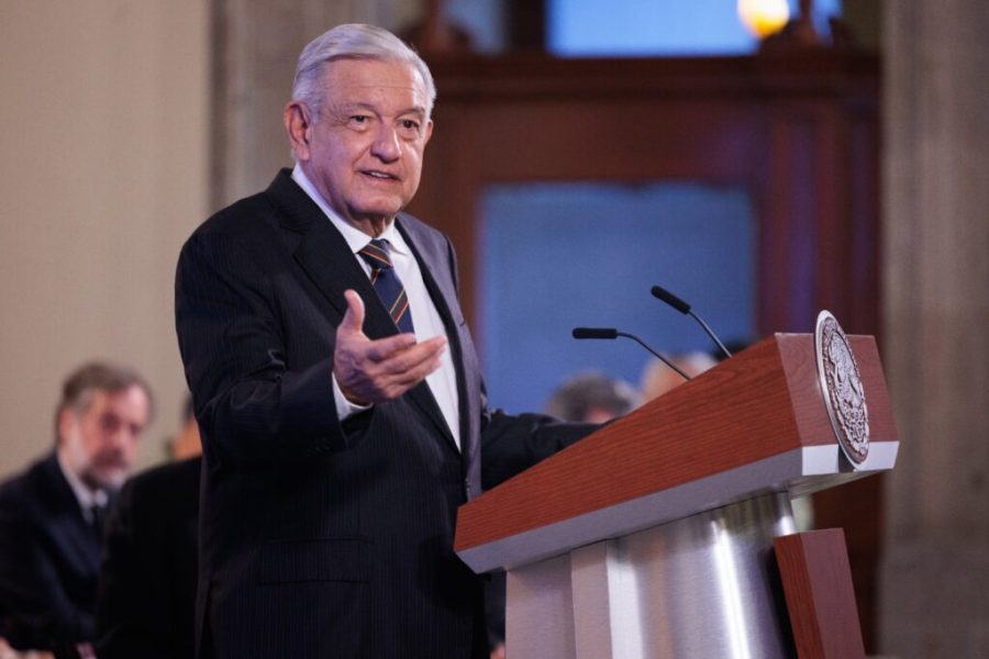 Acapulco quedará en pie lo más pronto posible “me canso ganso”, promete AMLO