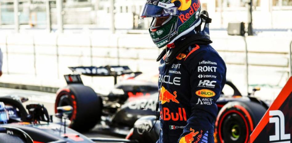 Sergio Pérez, tercero en la carrera Sprint que gana Max Verstappen