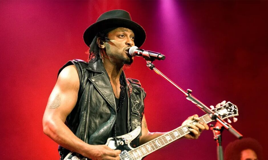 El Poderoso Voz de la Neo-Soul Despidido Prematuramente: El Legado de D'Angelo Continúa Viva en el Corazón de la Música.