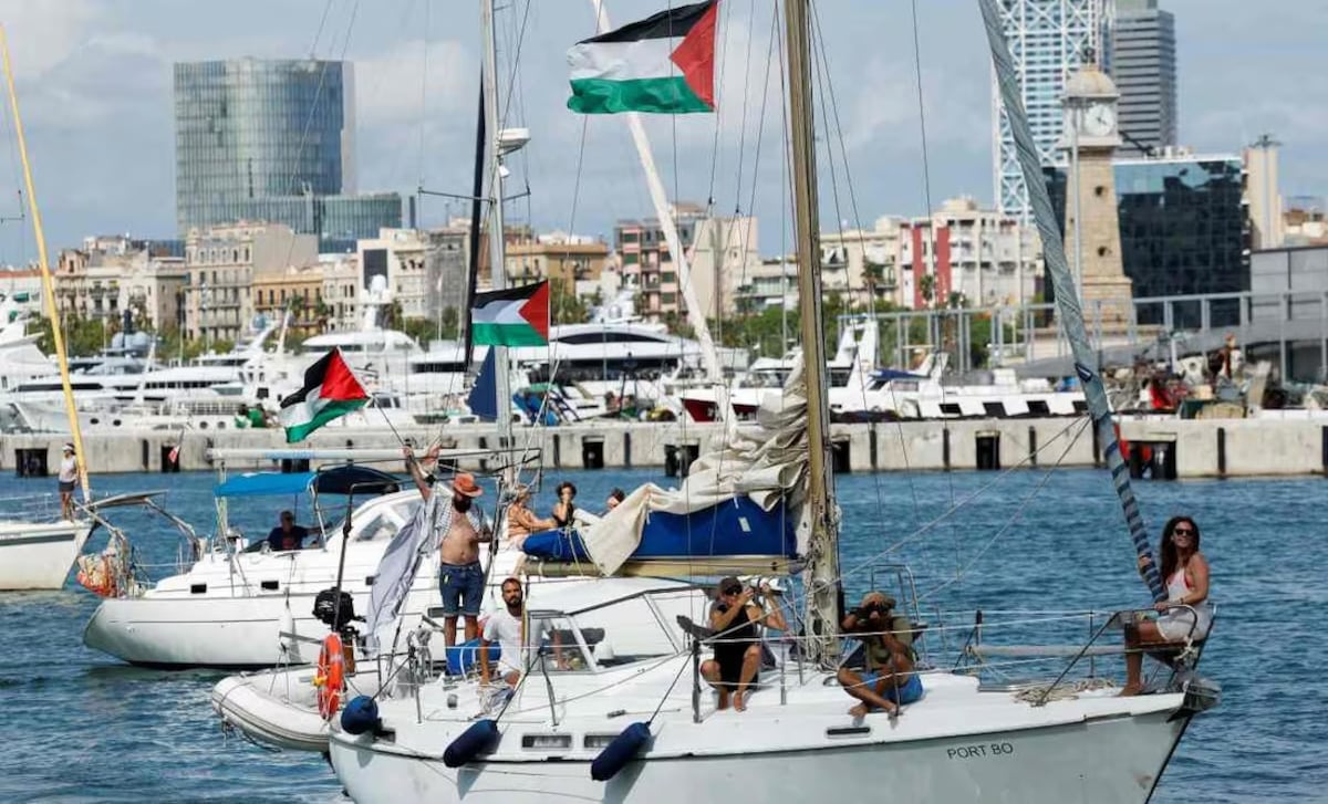 «La Lucha por la Libre Acceso: Israel Libera a 171 Activistas de la Flotilla Global Sumud, Mientras se Mantienen en Suspense los Destinos de los Mexicanos Detenidos»