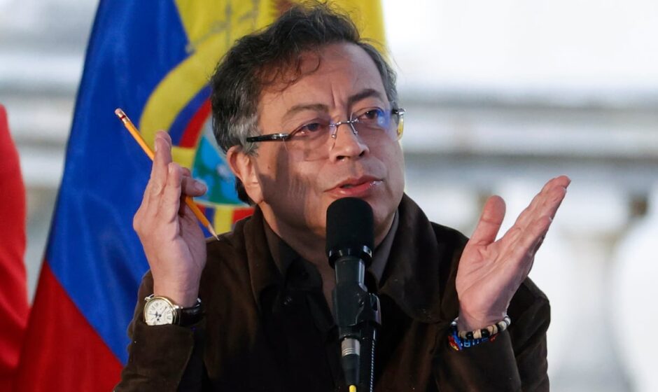 "El embate diplomático: Trump apuesta a un golpe político contra Petro, acusado de liderar una 'industria del crimen' en Colombia"