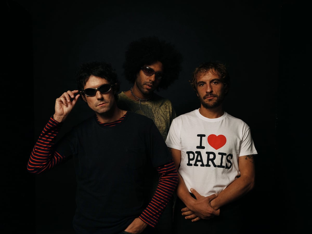 La Danza Imperfecta: «Easy», el Nuevo Álbum de Casablanca Drivers que Revoluciona el Concepto de Libertad y Creatividad en la Música